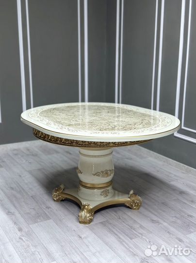 Столы и стулья для кухни. В наличии