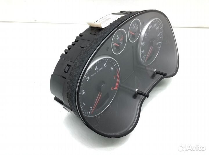 Щиток приборов (приборная панель) Audi A3 8P 1.6 I