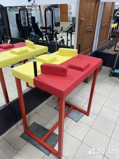 Стол для армрестлинга, для борьбы на руках