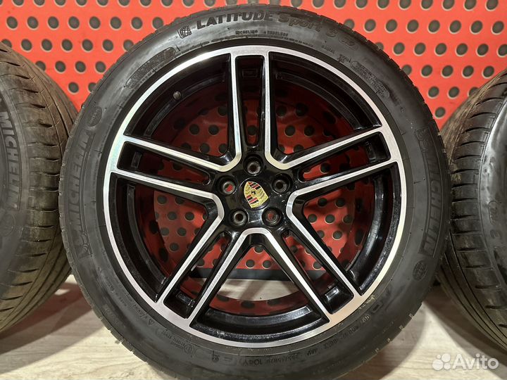 Диски с резиной Porsche Macan R20