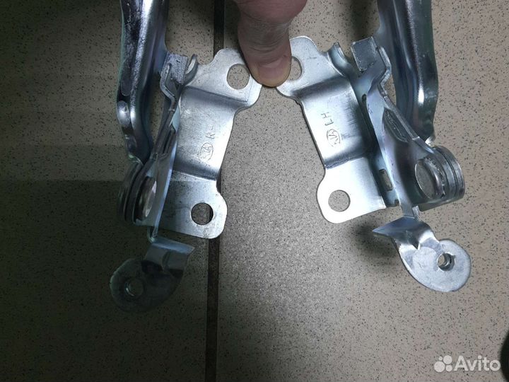 Петля капота (комплект 2шт) Киа Сол