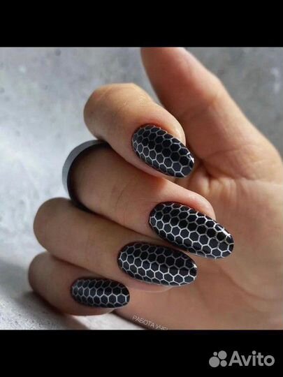 Маникюр и педикюр на дому