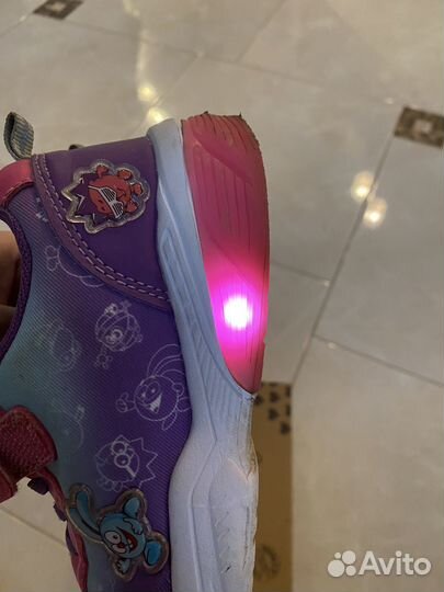 Светящиеся кроссовки 30-31