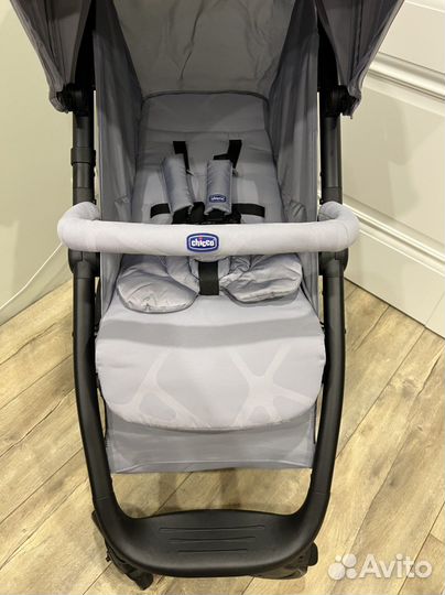 Прогулочная коляска chicco Multiride новая