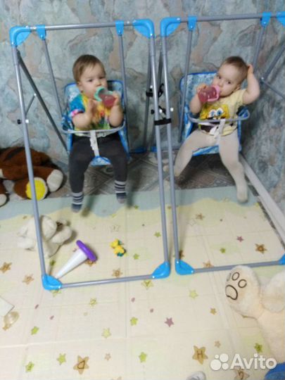 Детские качели и стульчики