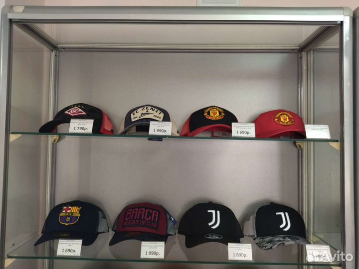 Бейсболки футбольных команд