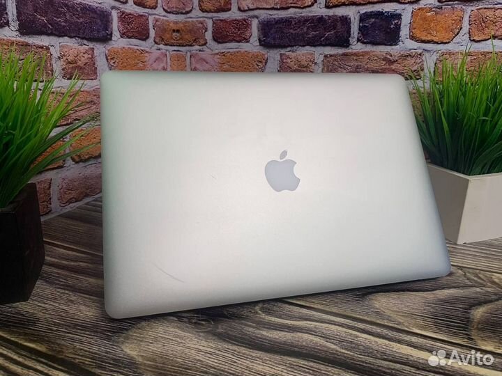 Apple MacBook Pro 15 Retina/i7/16gb/SSD/256gb