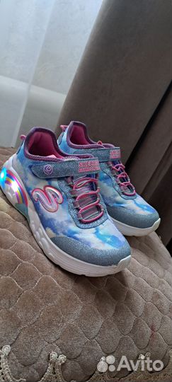 Кроссовки skechers светящиеся