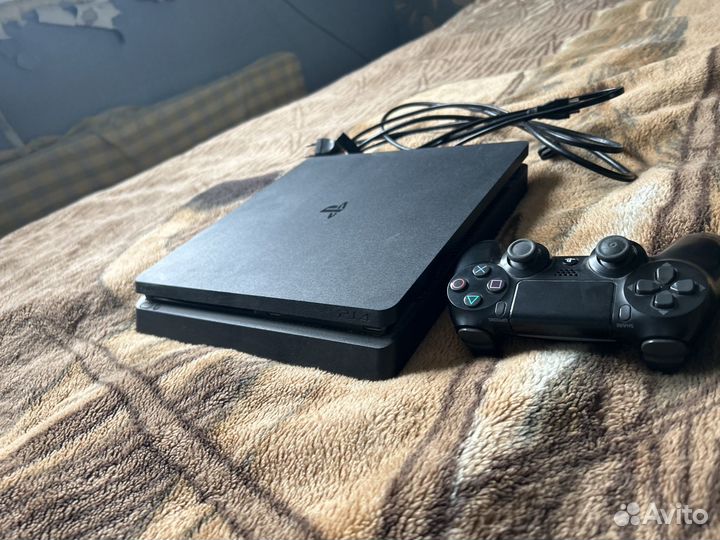 Sony PS4 slim