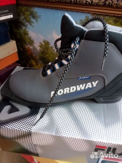 Лыжные ботинки классические