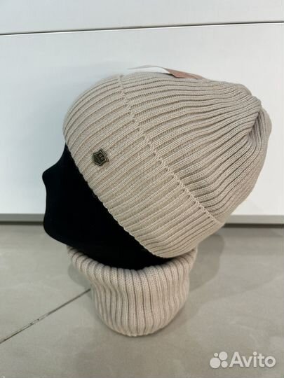 Комплект шапка и снуд