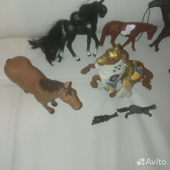 Фигурки Лошадей