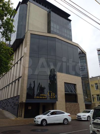 Помещение свободного назначения, 700 м²