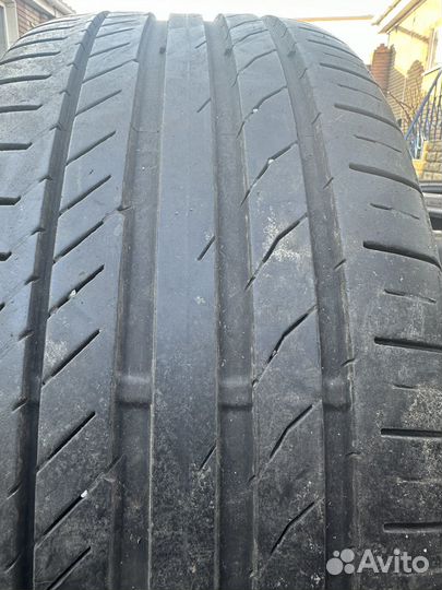 Michelin Pilot Sport 4 235/40 R19