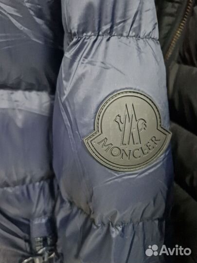 Пуховик Moncler