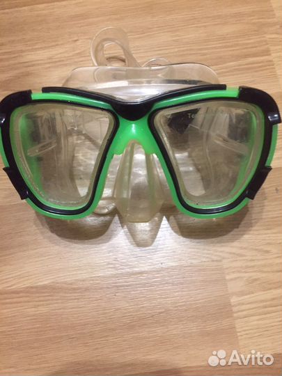 Очки для плавания