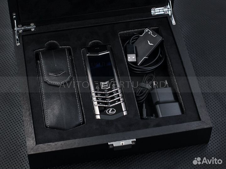 Vertu Signature S Design Stainless Steel, 4 ГБ