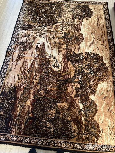 Ковер шерстяной