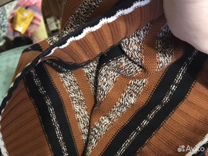 Свитера кофты женские