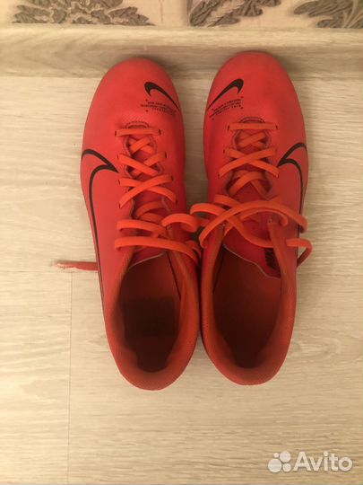 Продаю бутсы Nike, размер 42