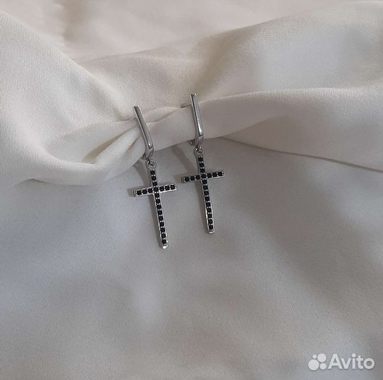 Серебряные серьги с фианитами,925пробы