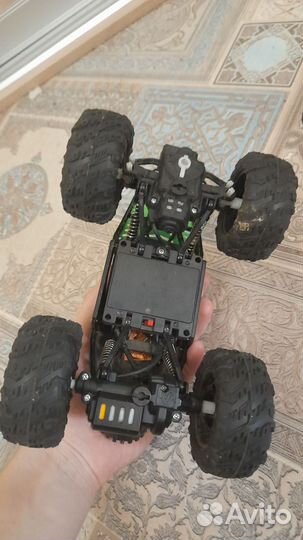 Машинка на пульте управления