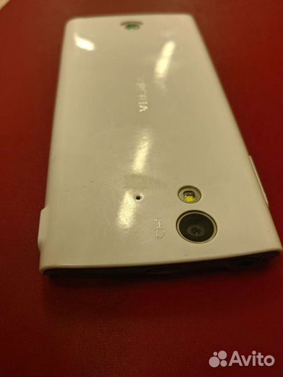 Телефон Sony Ericsson ray