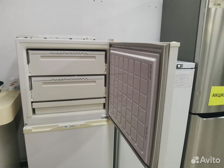 Холодильник Бирюса 22-1 кшд-255