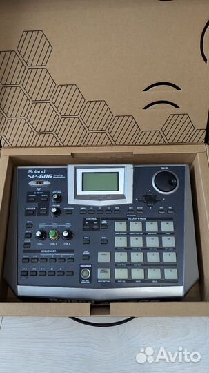 Roland SP 606