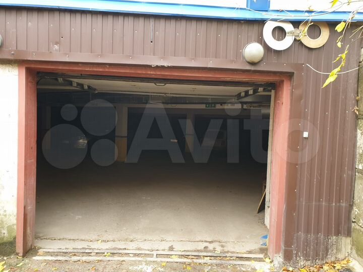 Машиноместо, 20 м²