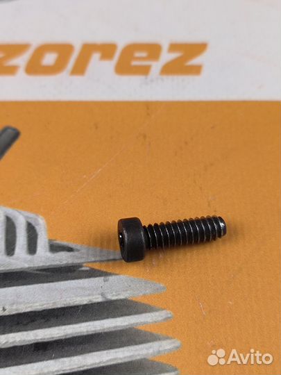 Винт Husqvarna k760 CnB