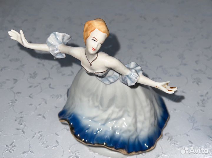 Статуэтка германия