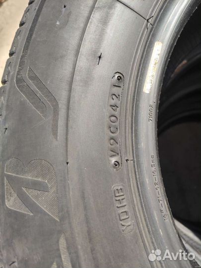 Bridgestone Alenza 001 215/65 R16