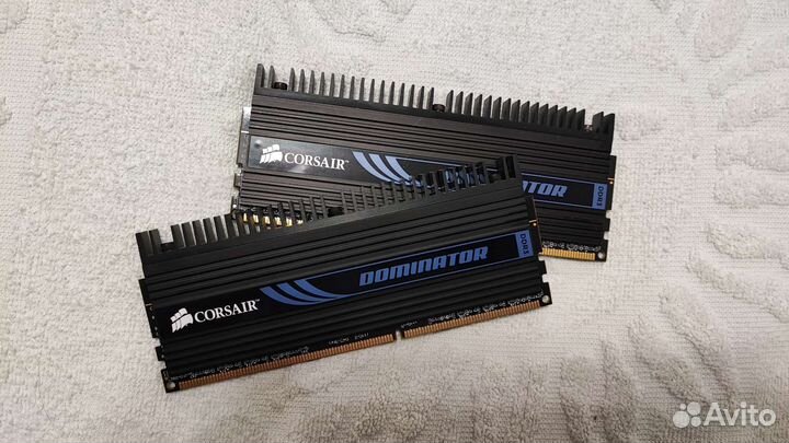 Corsair Dominator ddr3 1600 MHz 2x2Gb
