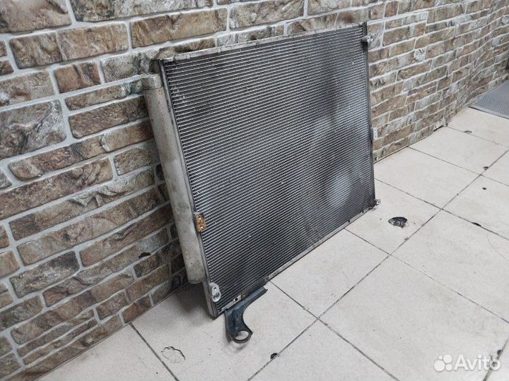 Радиатор кондиционера (конденсер) Toyota Land Crui