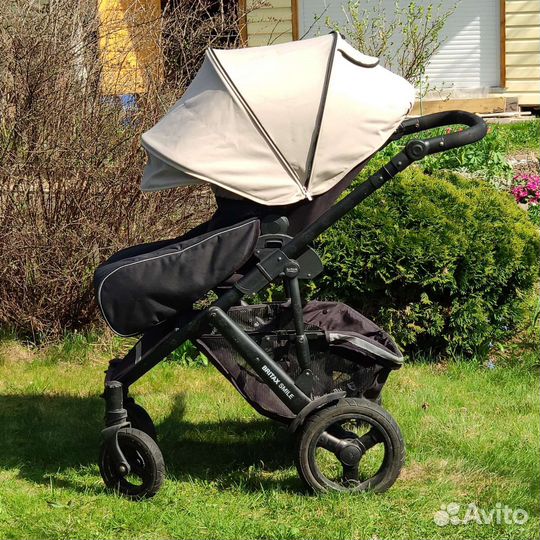 Прогулочная коляска
