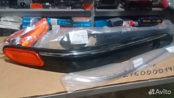 Молдинг заднего бамепера Mercedes W203