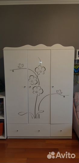 Шкаф трехдверный Meblik (Детская мебель - Польша)