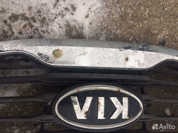 Решетка радиатора kia sportage 3