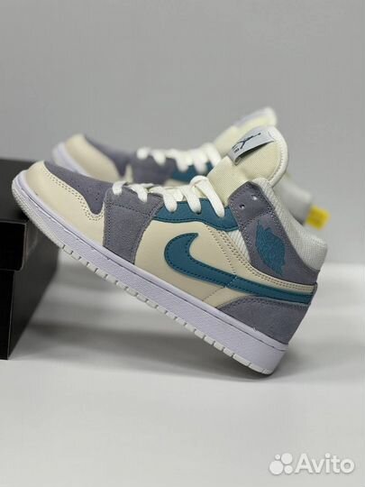 Кроссовки Nike Air Jordan 1