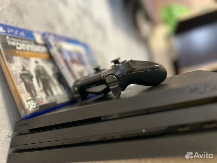 Sony PS 4 Pro 7208b 1 TB