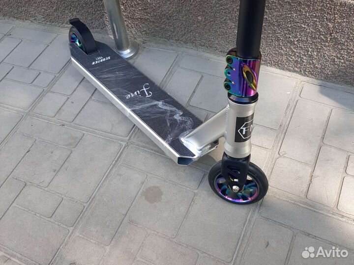 Трюковой самокат