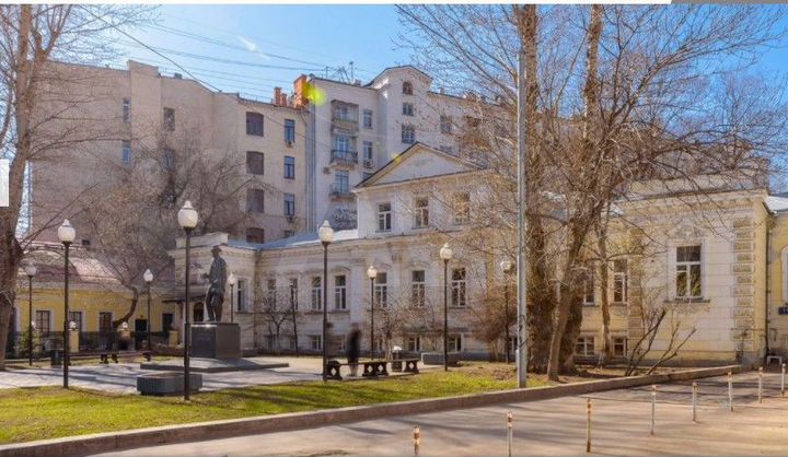 Презентабельный особняк в стиле 