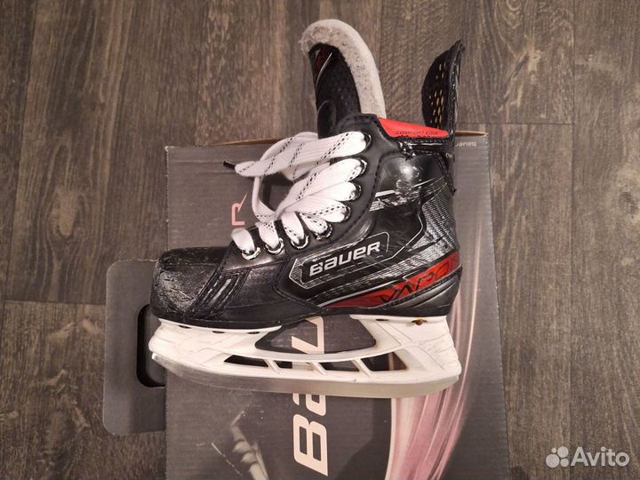 Хоккейные коньки Bauer vapor 2X