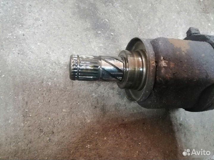 Полуось передний правый Nissan Primera P12