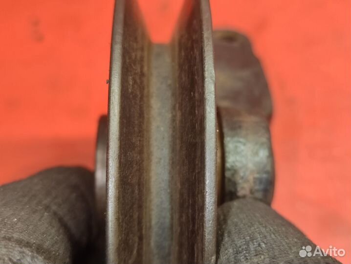 Натяжитель Defender 2.5 дизель 1983-2007г