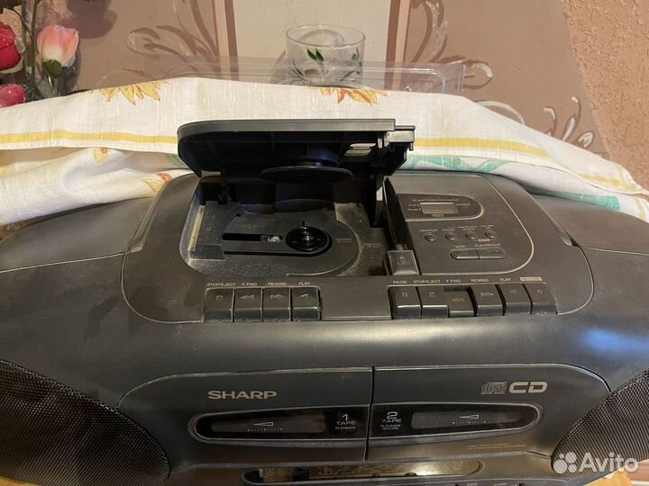 Кассетный магнитофон sharp
