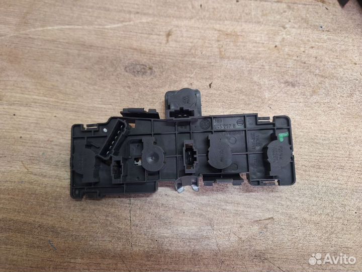 Плата заднего фонаря левая Volkswagen Passat B5 ре