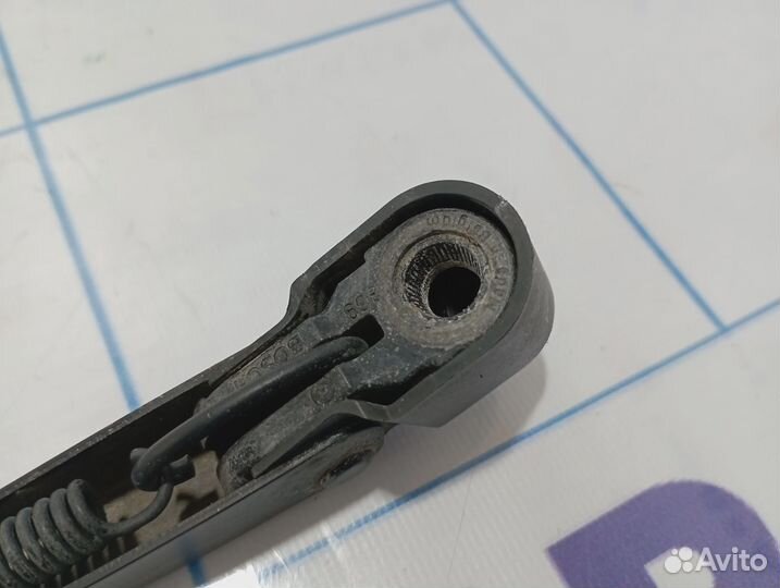 Поводок стеклоочистителя заднего Land Rover Range