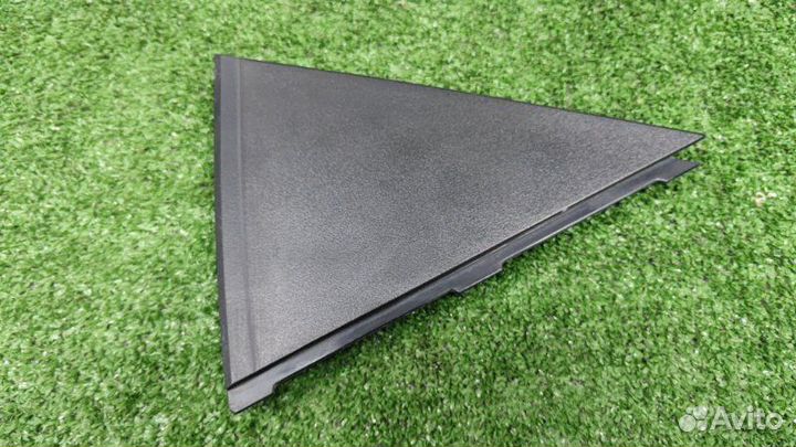 Накладка двери задней левой Hyundai Ix35 2.0 G4KD